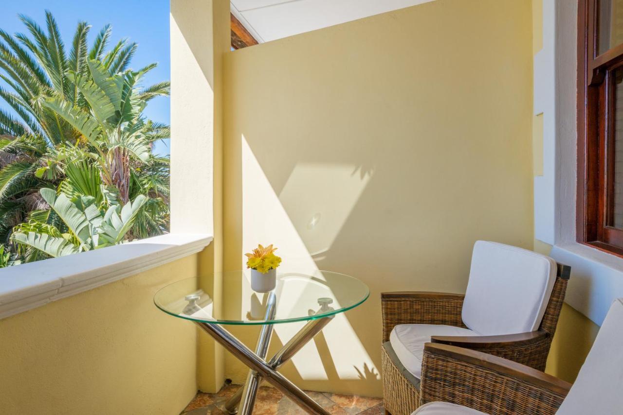 Stadium Guest House Cape Town Exterior photo